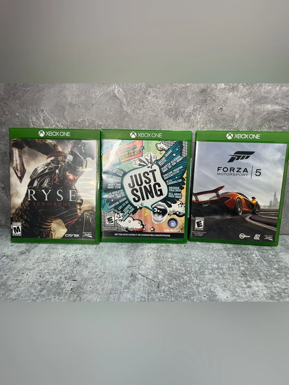Game Bundle - Black/Green Cases (Multiple Titles) XBOXONE